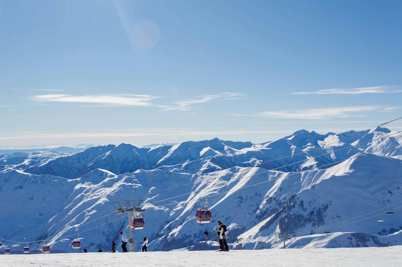 Mountain scenery representing the slopes and viewpoints of Gudauri ski resort
